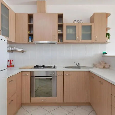 Ljilja Apartment *